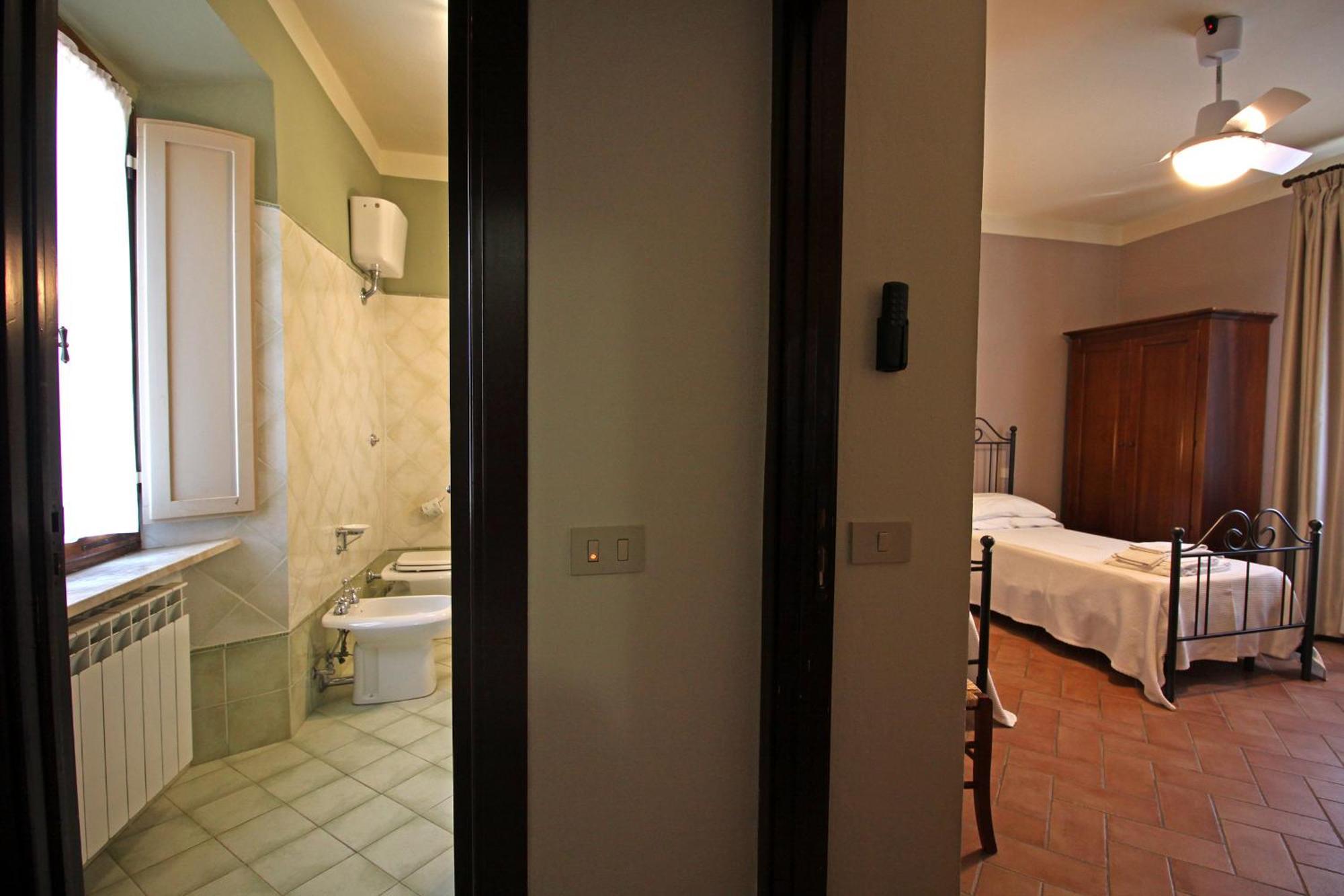 Agriturismo Casale Dello Sparviero Кастелина ин Шианти Экстерьер фото