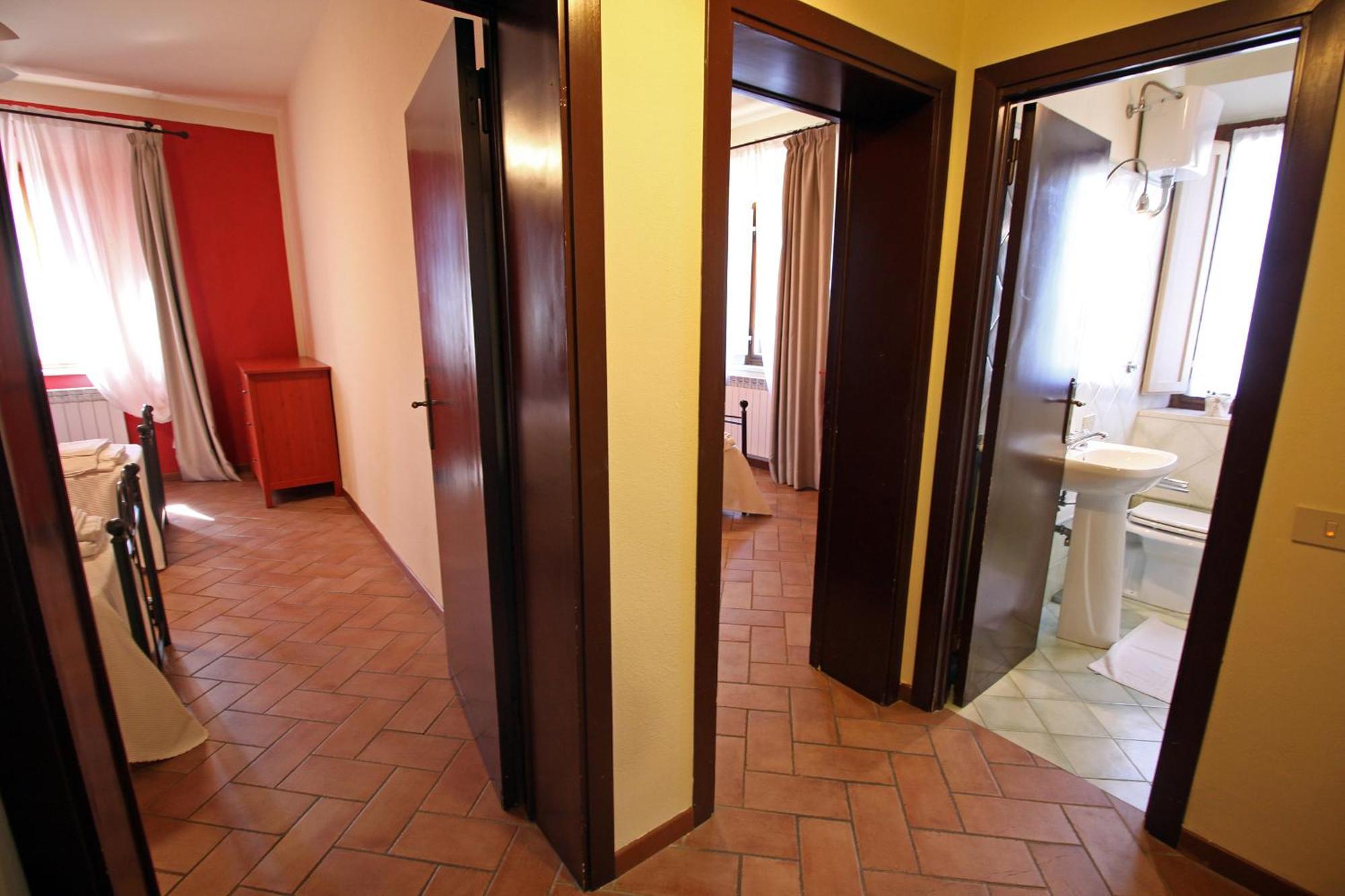 Agriturismo Casale Dello Sparviero Кастелина ин Шианти Экстерьер фото