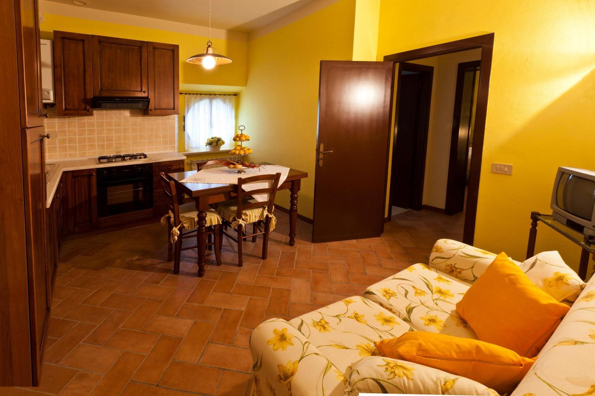 Agriturismo Casale Dello Sparviero Кастелина ин Шианти Номер фото