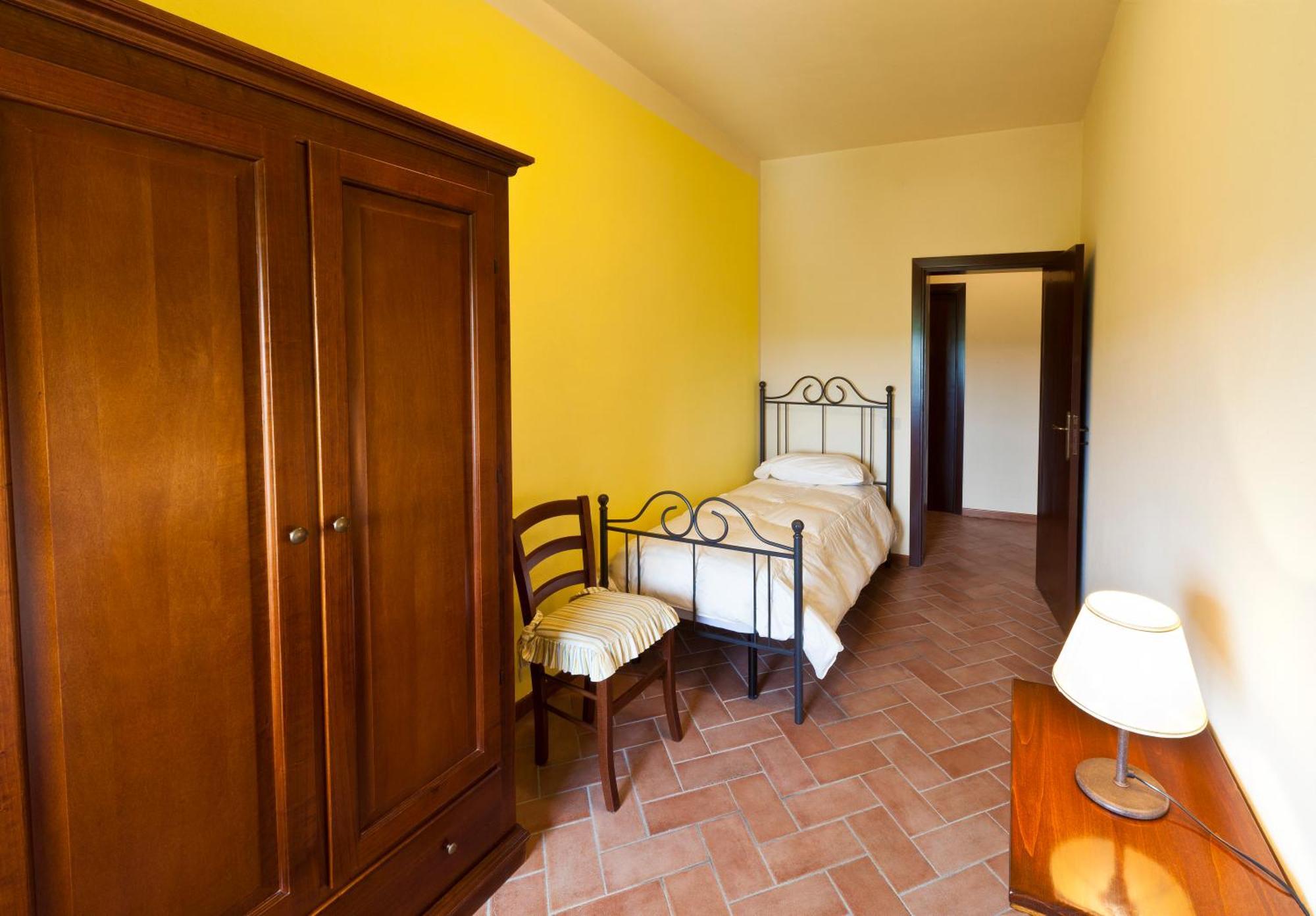 Agriturismo Casale Dello Sparviero Кастелина ин Шианти Номер фото