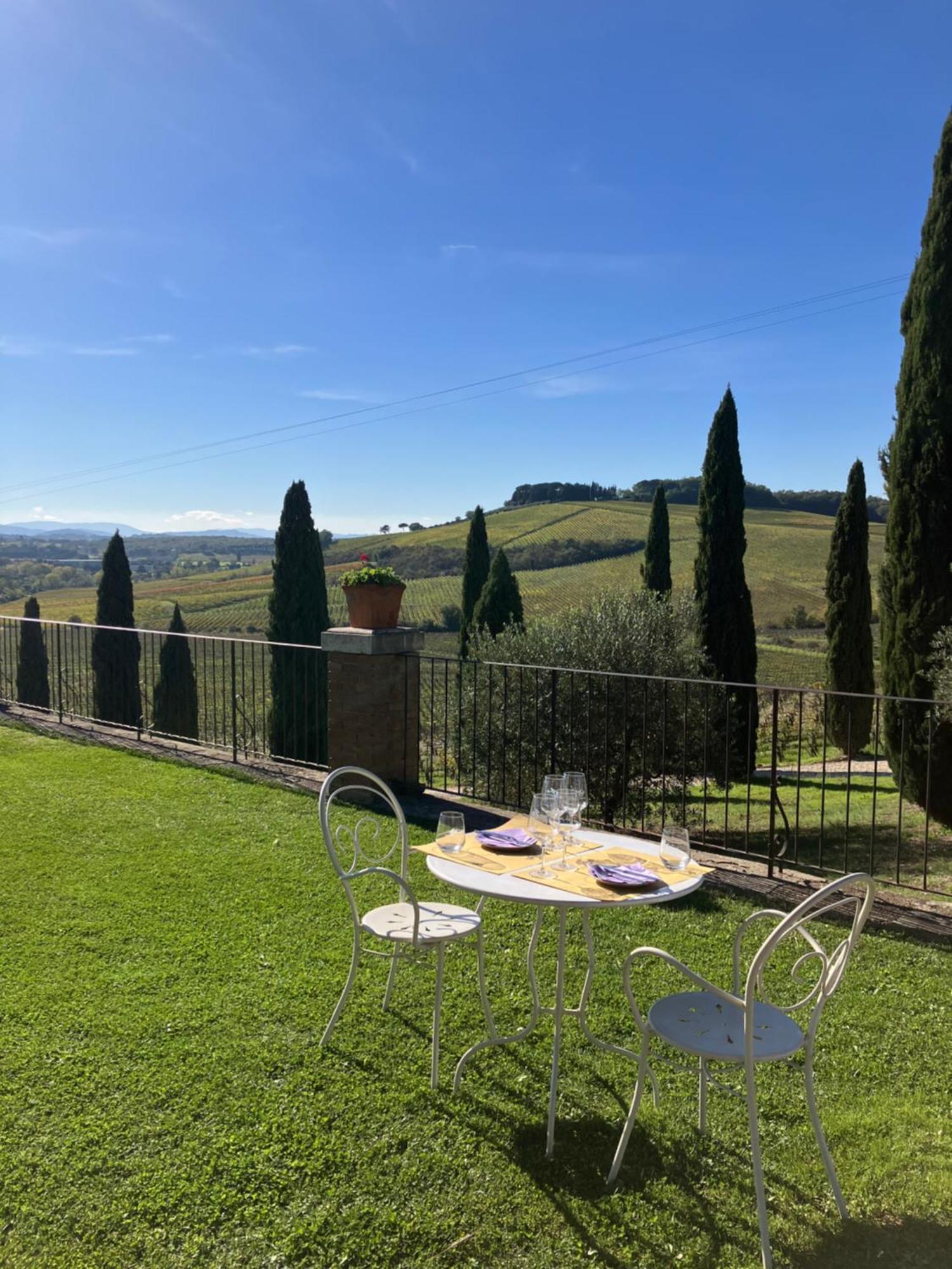 Agriturismo Casale Dello Sparviero Кастелина ин Шианти Экстерьер фото